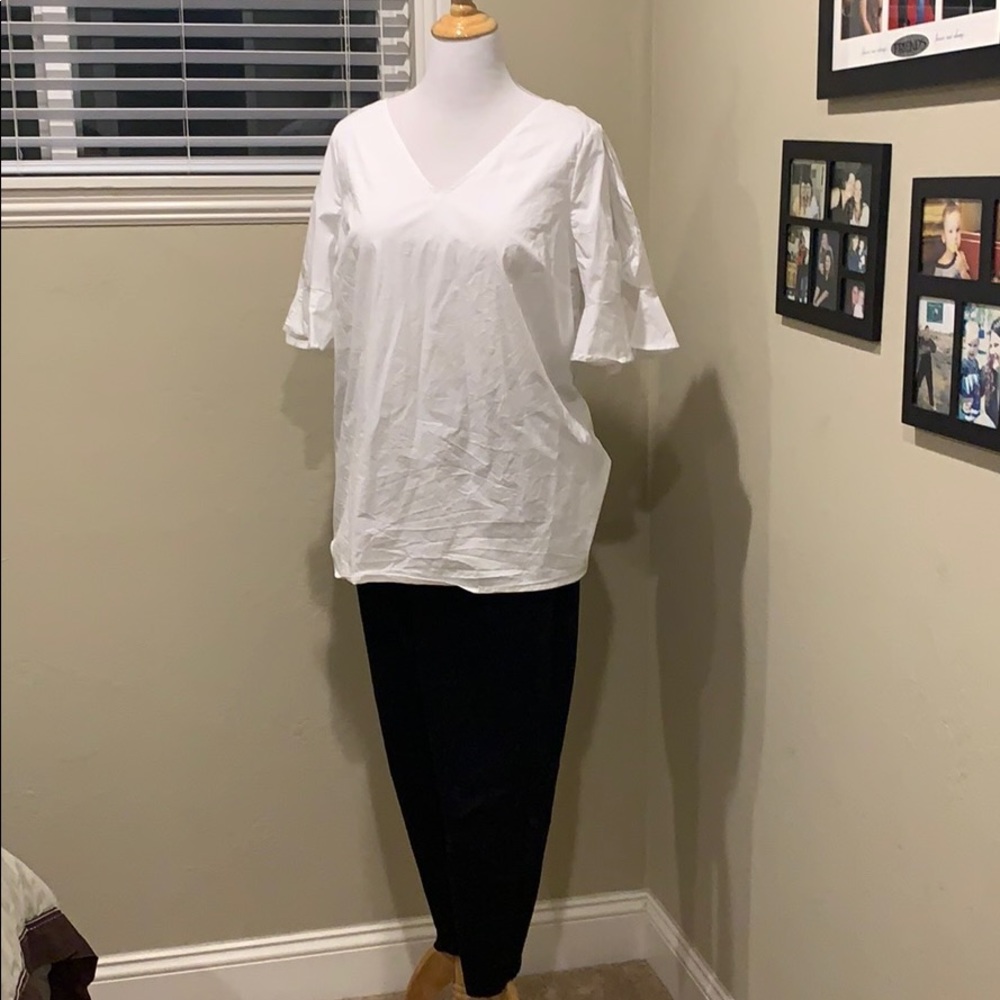 EUC Lane Bryant white shirt with cold shoulders